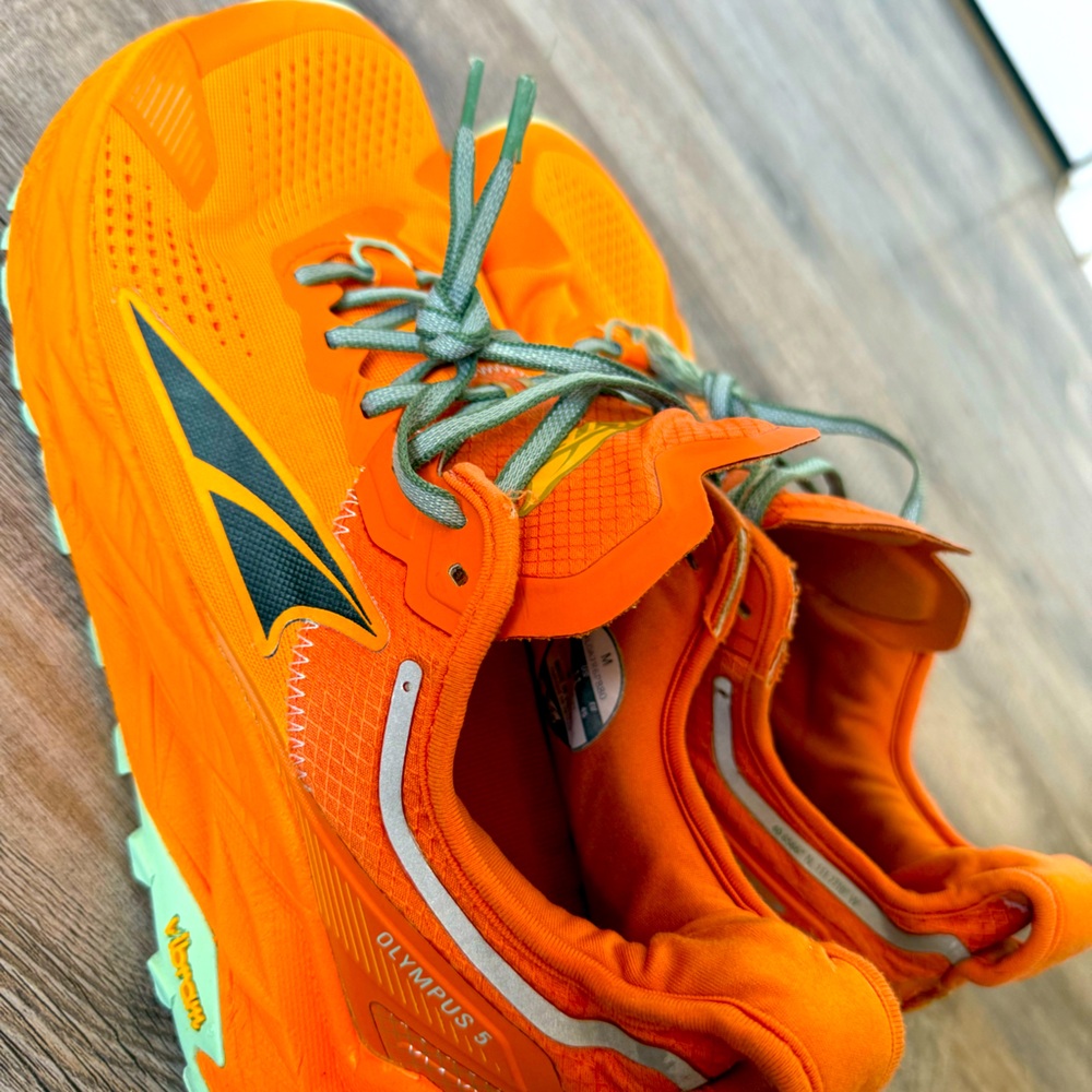 Men’s Altra size 11 running shoes
